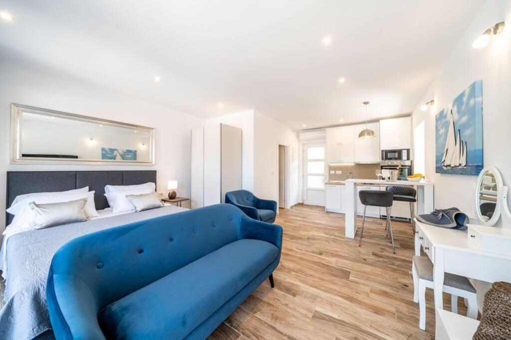Corallium Blue Помена Экстерьер фото